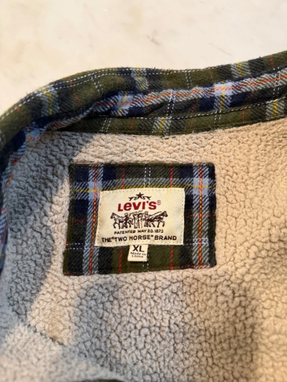 Levi’s Sherpa Lined Flannel Jacket XL Green Plaid Workwear Y2K Vintage Style - Picture 6 of 9